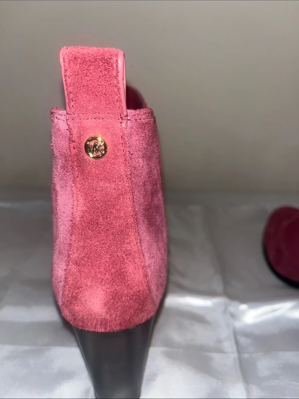 Michael Kors Mulberry Suede Ankle Booties with Block Heel Size 8 New w/O Box
